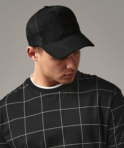 Suede snapback trucker